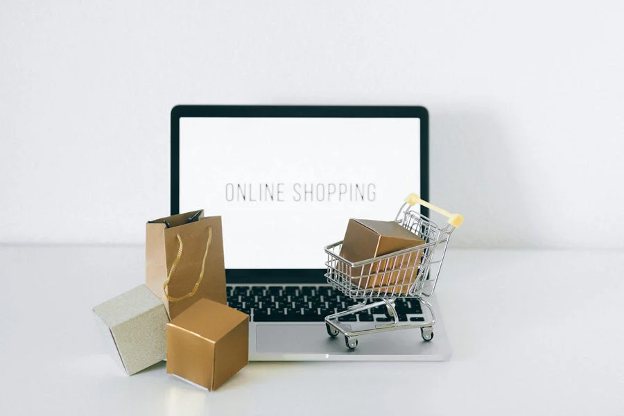Mailer and shipping box formats compared side by side
